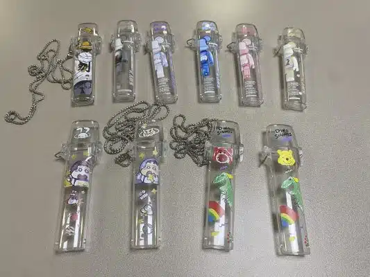 1c44cb591beb8daee2ff30363c79138-533x400.jpg 一代通用主機保護套|可愛卡通貼圖透明外觀・全面防摔防刮・完美適配一代通用煙桿
